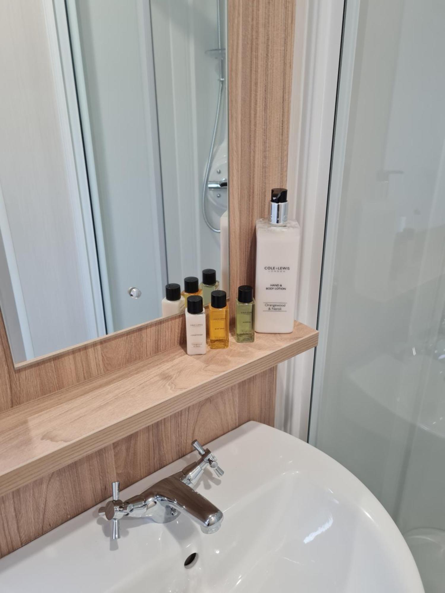 Golf And Leisure Retreat Hotell Great Yarmouth Exteriör bild